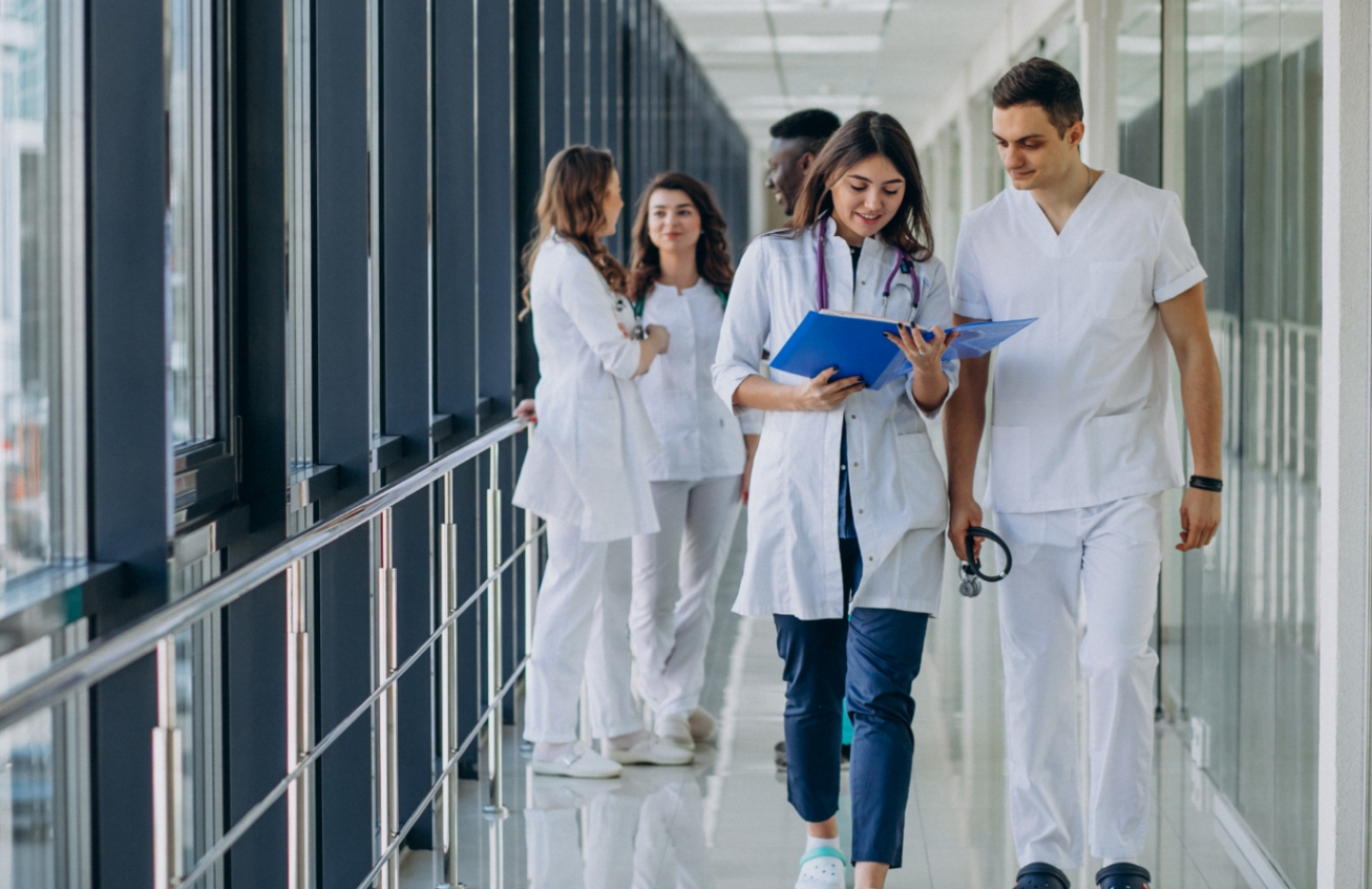 Szpital w Nysie powraca do działalności po powodzi i planuje budowę nowej placówki na terenach niezalewowych